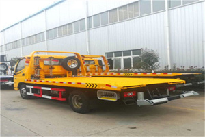 萨嘎附近拖车救援搭电